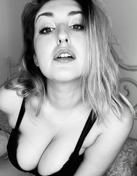 hornypeach23 étoile xxx collection