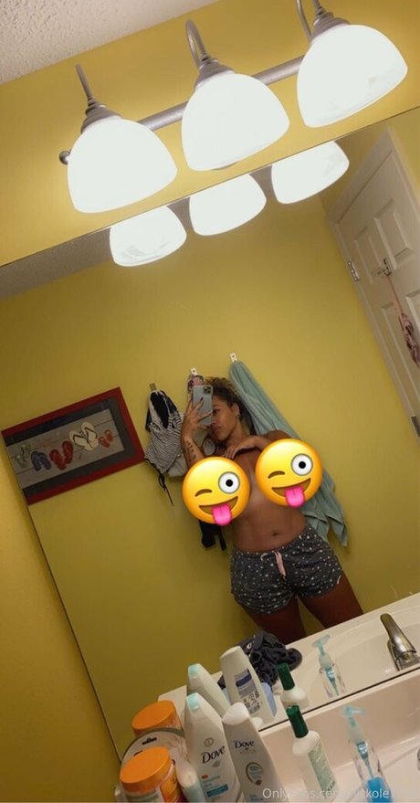 nickole1022 modèle magnifique photos