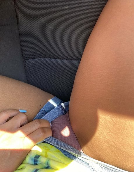 nickole1022 étoile gratuite img