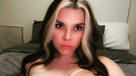 babyhellion étoile xxx image