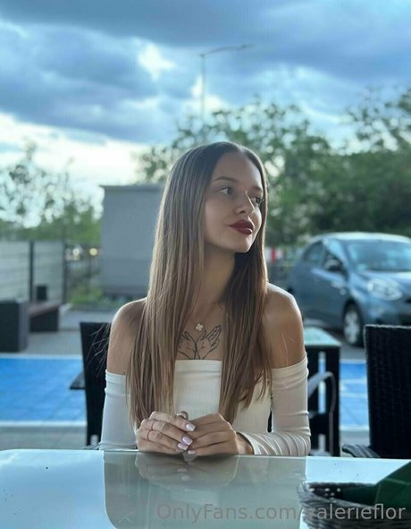 blonde aux gros seins onlyfans sexy en haute qualité galerie