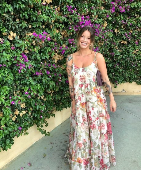 amateurs courbés onlyfans pornographique adulte images