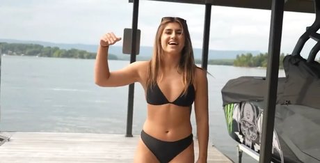 Hailie Deegan actrice chaude collection