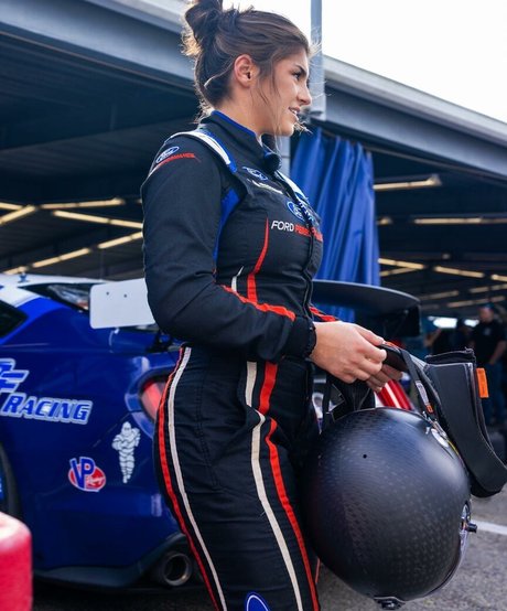 Hailie Deegan étoile hd photos