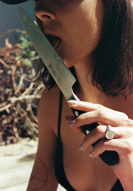 entraînement en salle de sport uniquement pour les fans chaud nu image