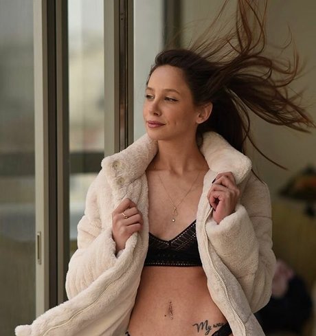 Emuna Zuzut meilleur modèle photos