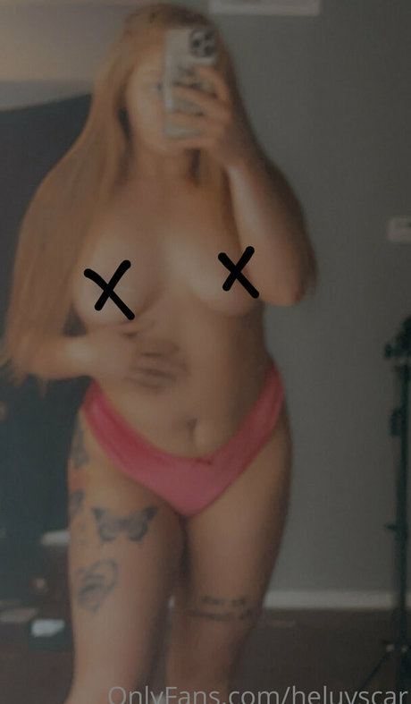 joi uniquementfans très chaud photo