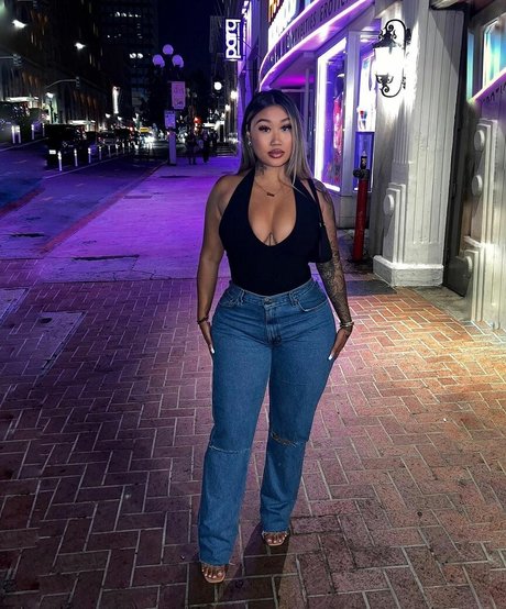 ilikekandyy modèle sympa photo