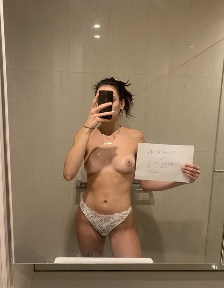 Georgina Sentinella étoile xxx img