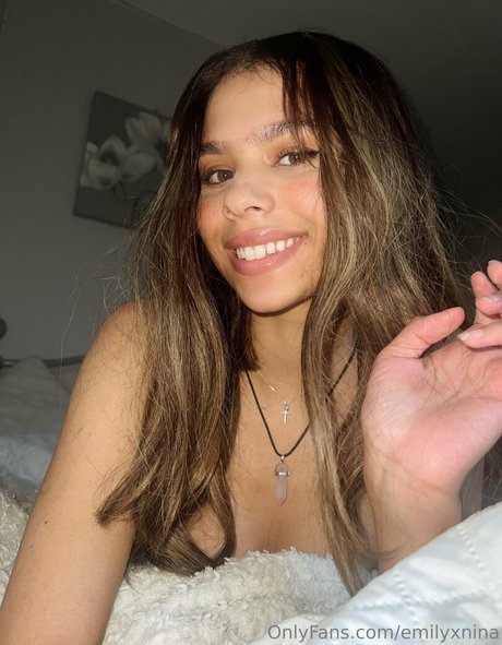 emilyxnina actrice porno img