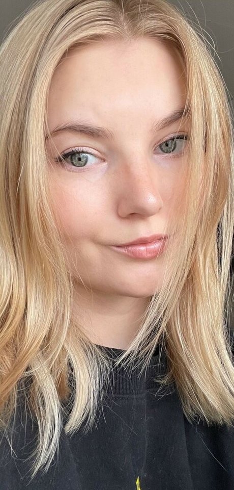 vanessaahlstrom modèle porno galerie