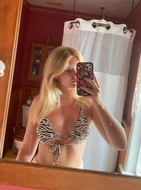 vanessaahlstrom jolie étoile photos