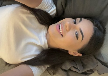 Savtiva haut de star du porno photos