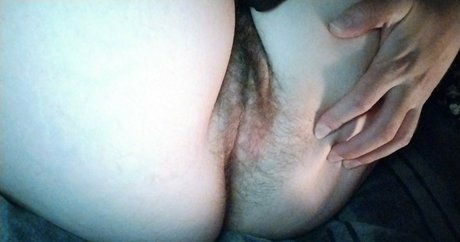 kneebes star pornographique image