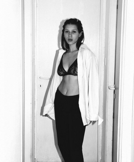 Roni Zouler étoile chaude photos