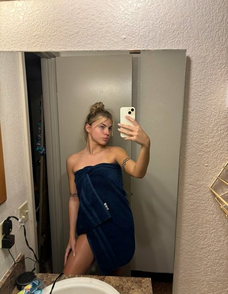 cobraj modèle sexy image