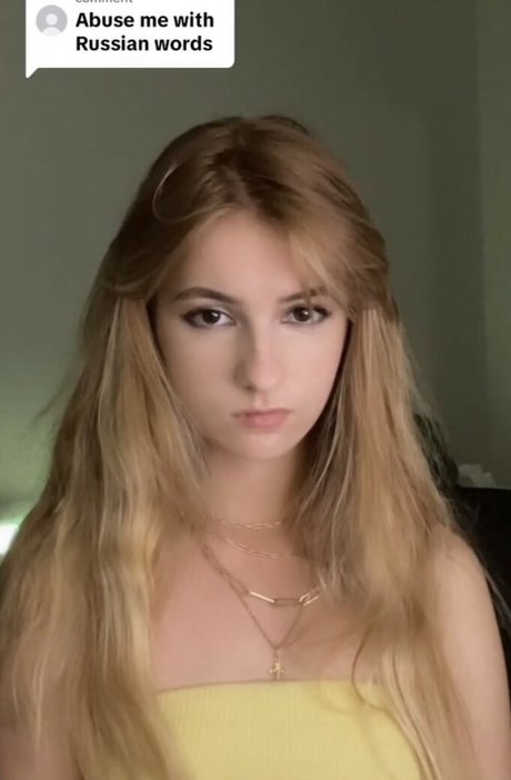 Ann Osok étoile de l'art collection