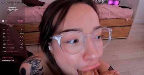 Miolimm modèle nu photos