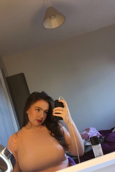 Megan Mcdonnell étoile magnifique image