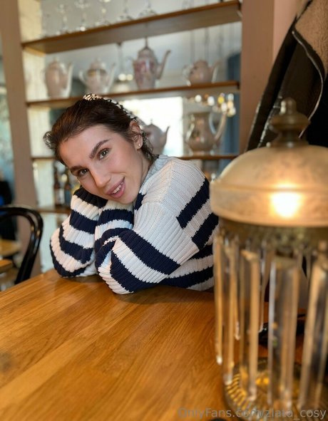 divine laura meilleure étoile galerie