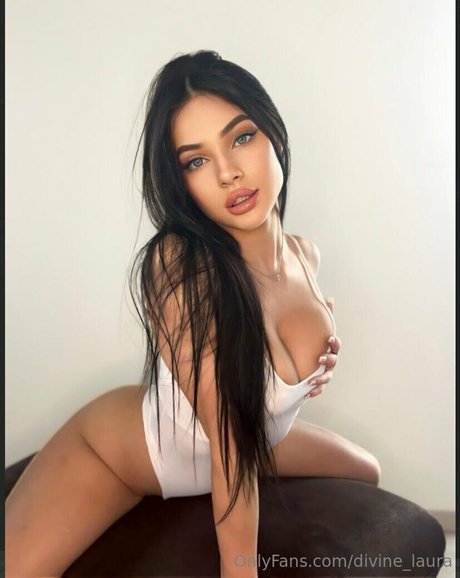 divine laura Profilfoto