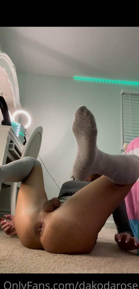 dakodarose modèle érotique collection
