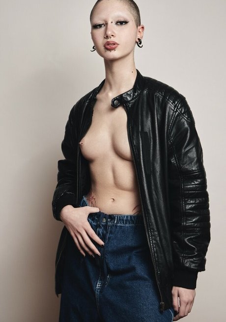 punk doberman actrice de sexe collection