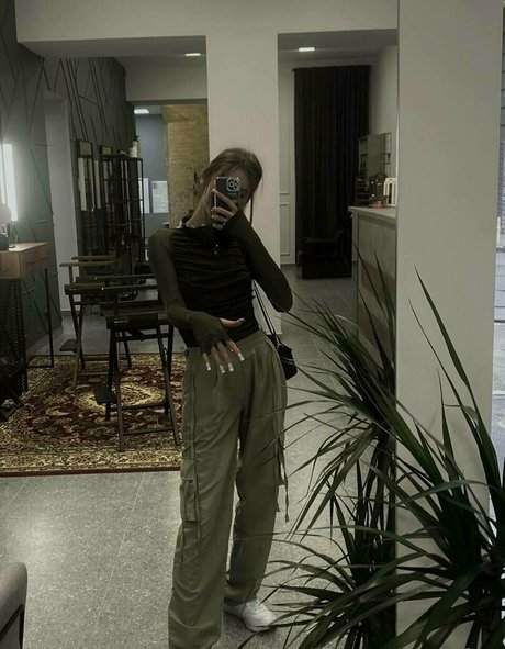 tessie free joli modèle photos