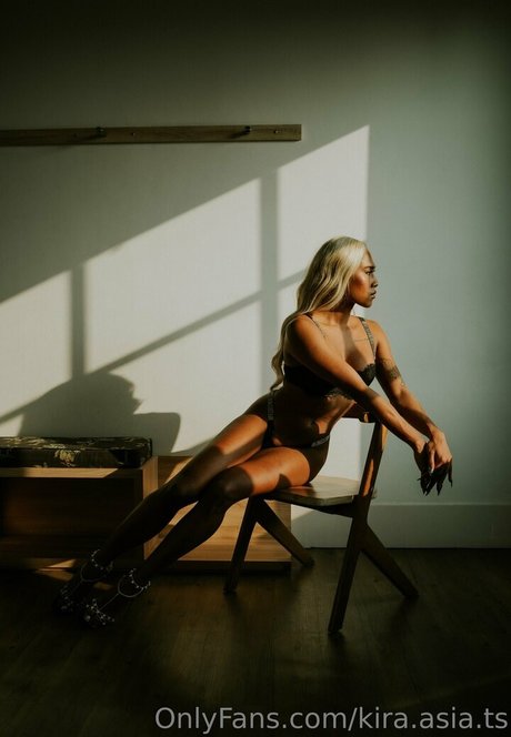 kira asia ts actrice artistique archive