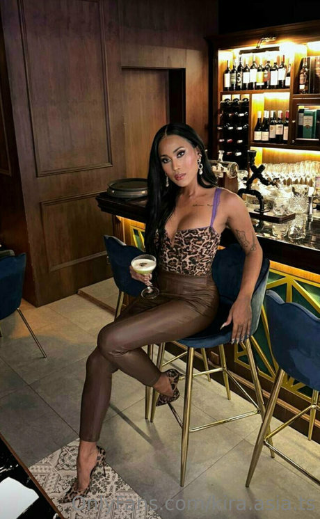 kira asia ts meilleure actrice des photos