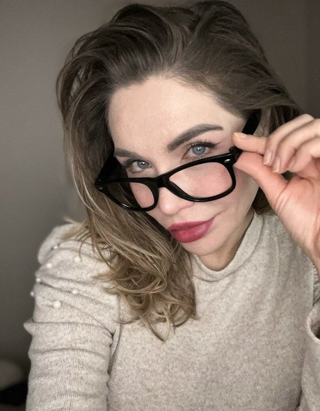 elizabethh1987 étoile adulte archive