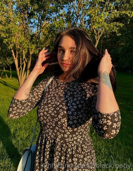 brunette onlyfans jolie xxx photos