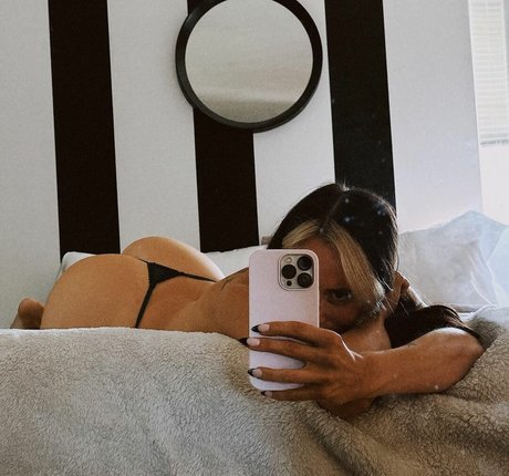 Shesmytranquility actrice sexy img