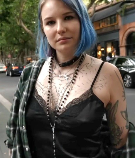 Weronika Truszczynska art star du porno photo