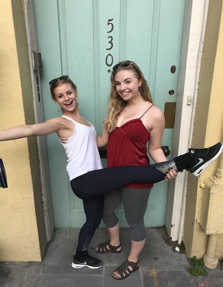 Ruth Choate jolie étoile des photos