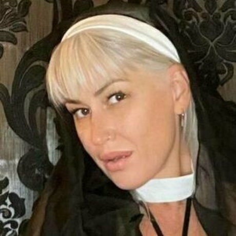 Sexting Grandma modèle exclusif collection