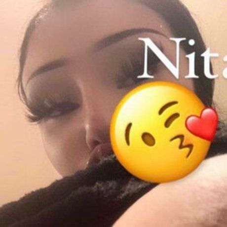 aamipoo modèle pornographique photos