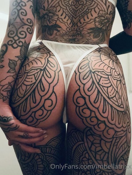 imbellatrixx modèle érotique archive