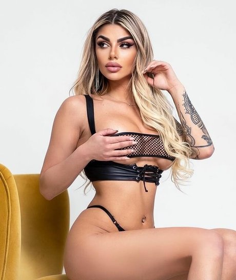 Brenda Gallo star du porno chaude galeries