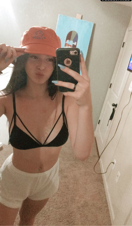 Savannah Colver star du porno nue photo