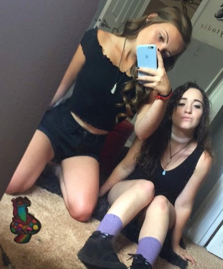 Brenna Winters modèle de haute qualité images