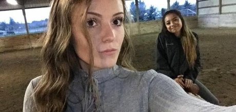 Brenna Winters star du porno gratuite img