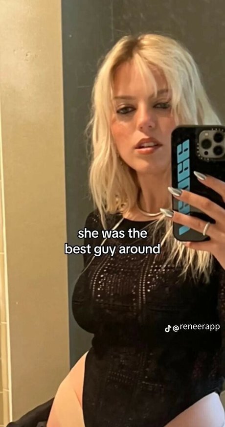 Renee Rapp star du porno hd image