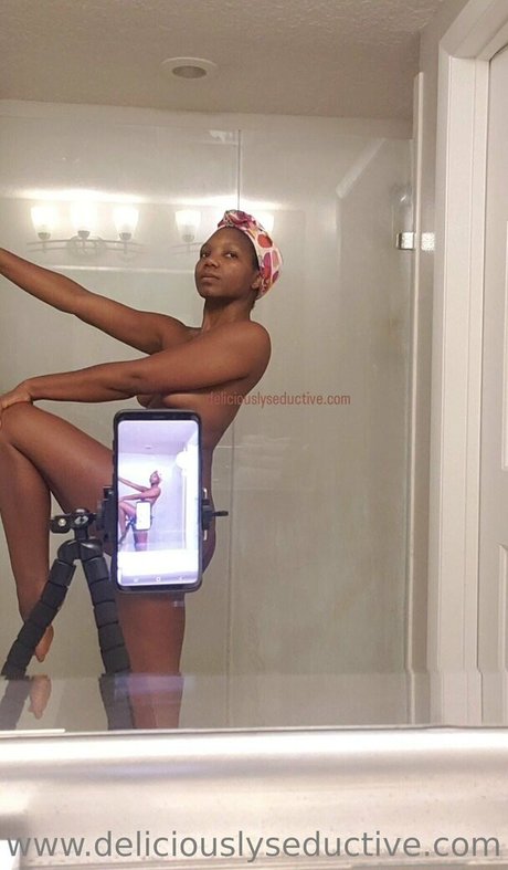 deliciouslyseductive top star photo