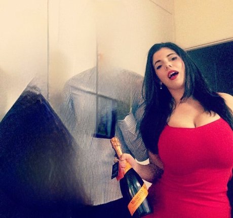 Emily Helen Barry actrice érotique collection