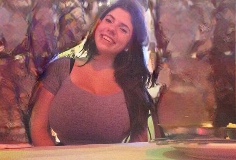 Emily Helen Barry meilleur modèle image