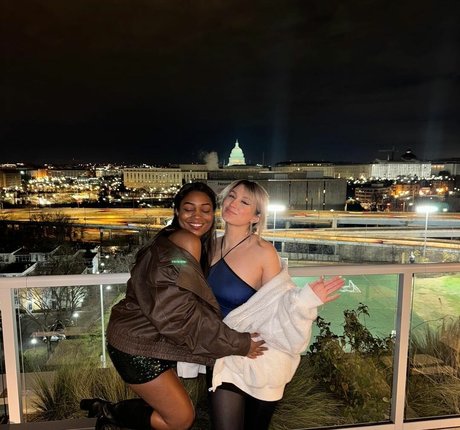 Ashley Boedeker actrice libre photos