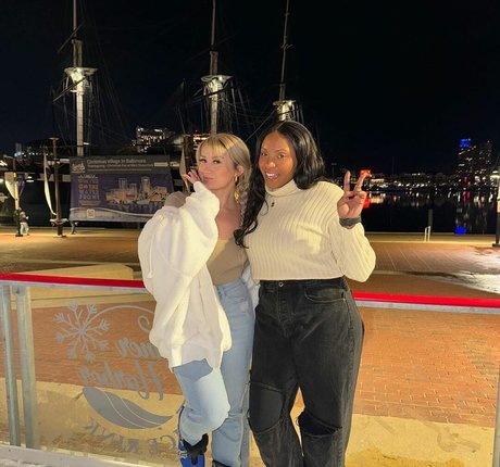 Ashley Boedeker modèles nus image