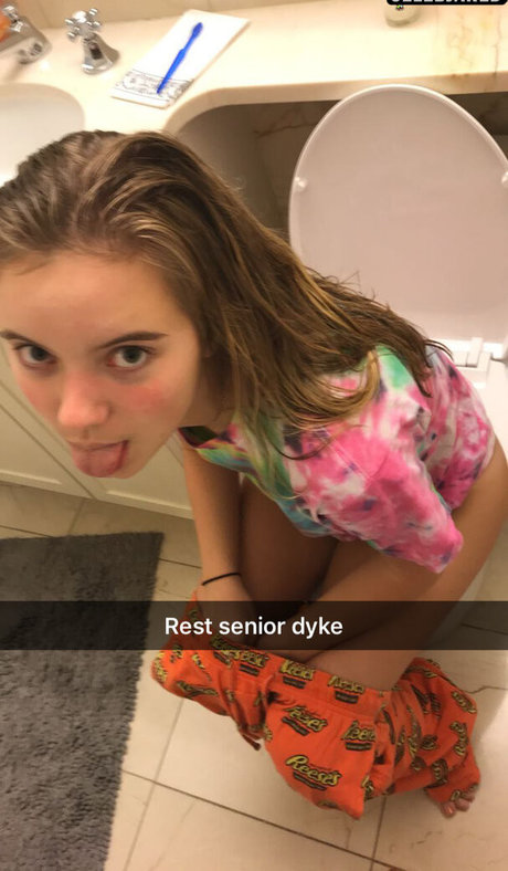 chatte penchée uniquementfans parfait érotique image