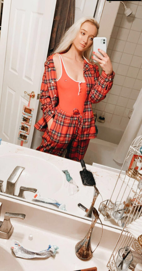 Zola Bzdek star du porno exclusive photos